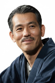 笠智众
